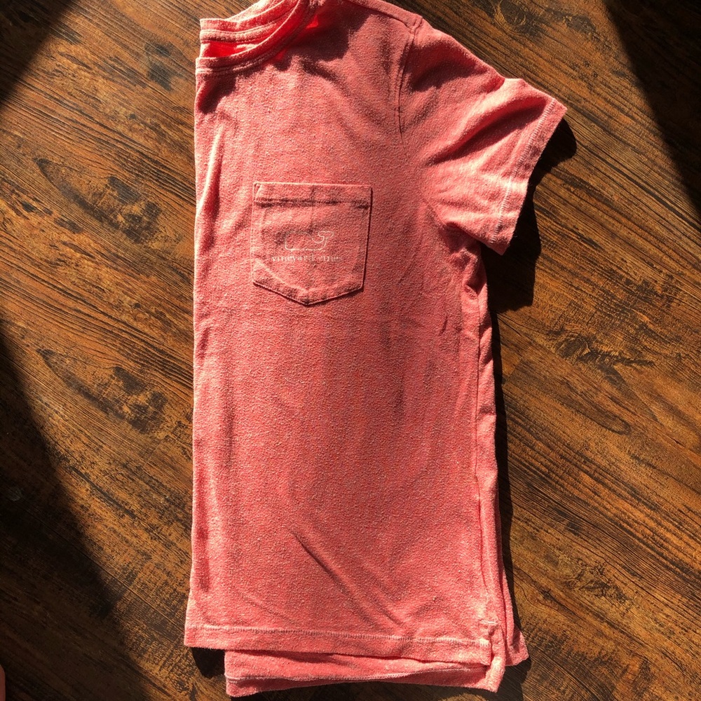 Vineyard Vines T - Picture 1 of 4